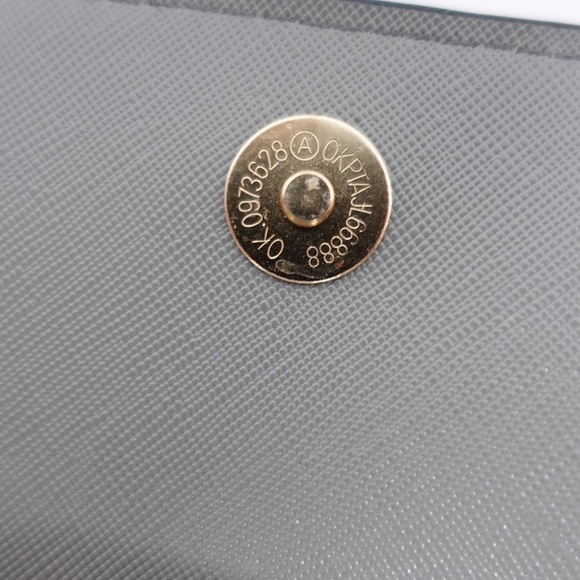 | Lovevook | Gray Sleek Wallet Clutch Wristet Bag Purse - Picture 3 of 10